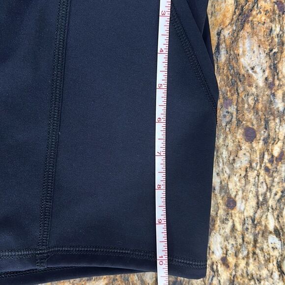FP Movement Activewear Black Pull On Side Pockets Shorts Size M - Picture 6 of 8